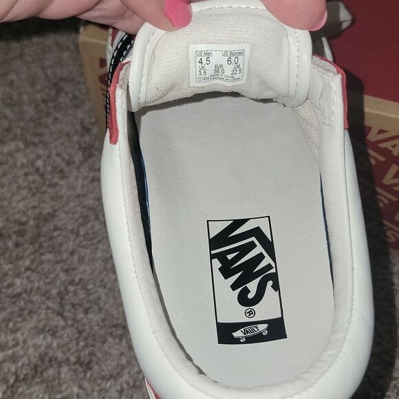 Vans Vault Old Skool VLT LX - Chilli Pepper / Black Leather Shoes Wmn 6 Men 4.5 - Picture 2 of 13